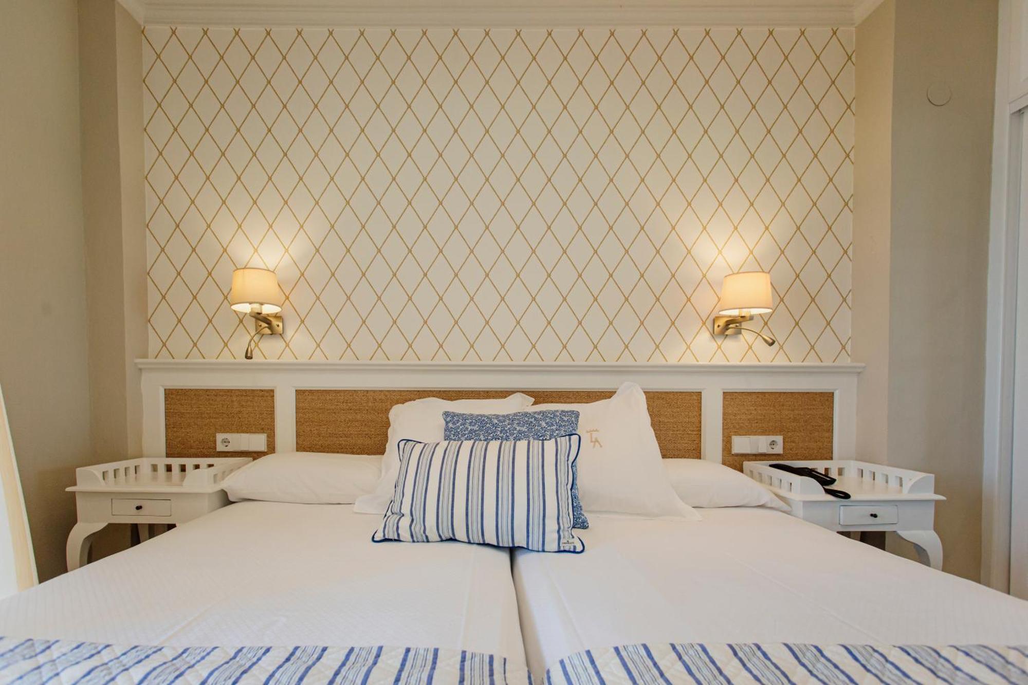 Hotel Los Angeles เดเนีย ห้อง รูปภาพ