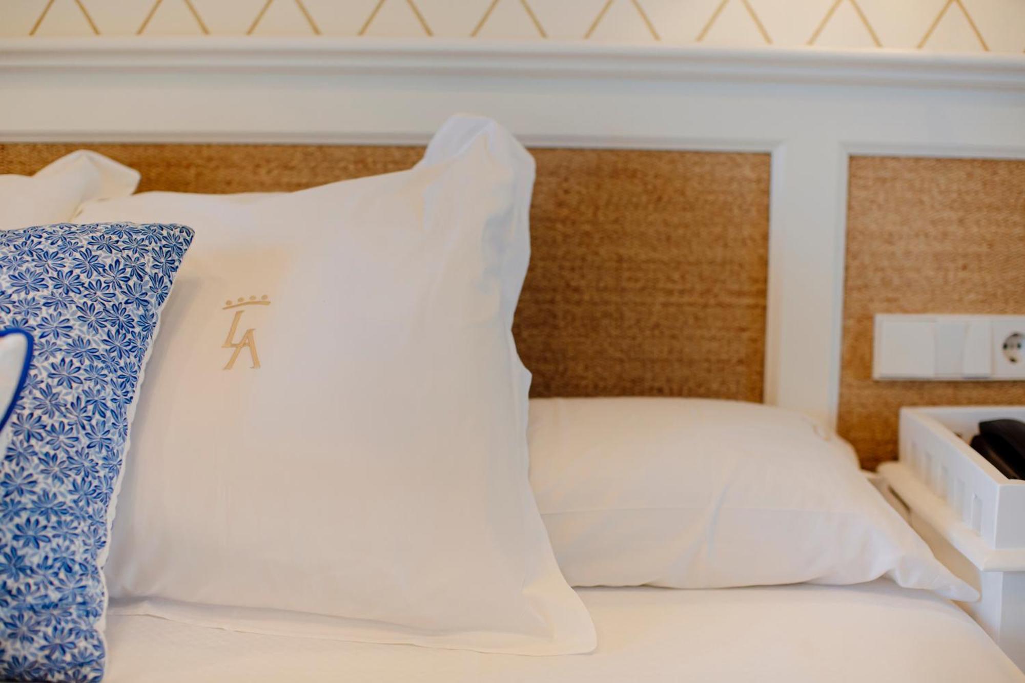 Hotel Los Angeles เดเนีย ห้อง รูปภาพ